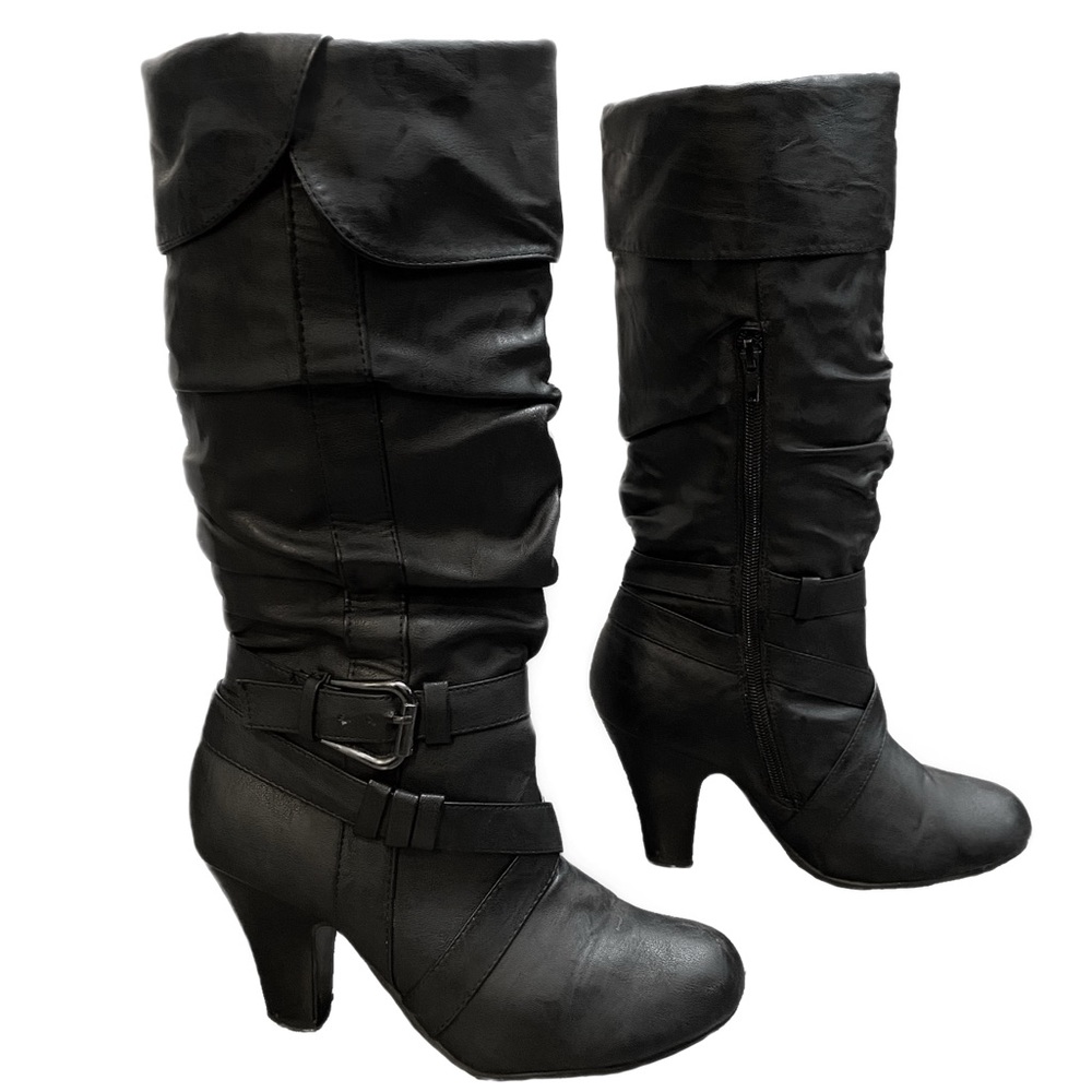 Mid rise Booties